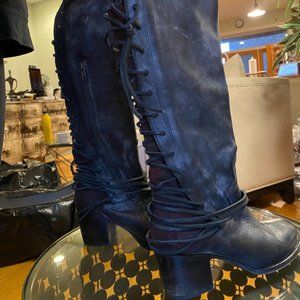 Women's Freebird Coal Boots Size 10